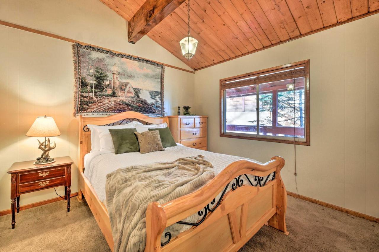 Lake Arrowhead Cabin With Deck And Stunning Mtn Views! San Bernardino Eksteriør bilde